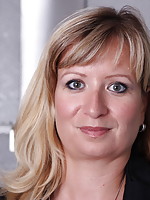 horny mature blonde showing her hot body